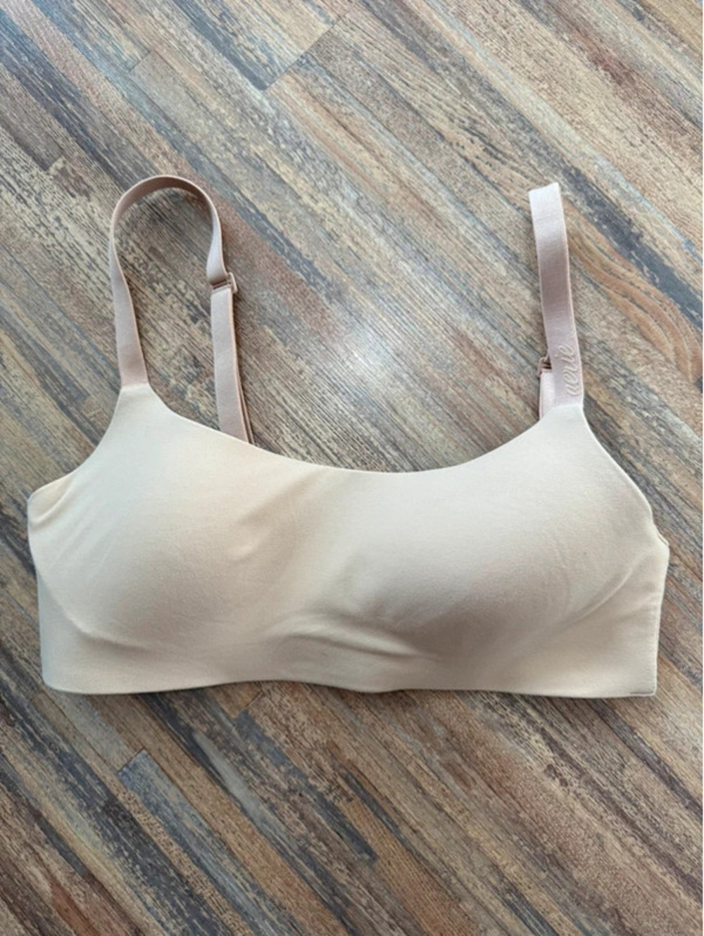 Aerie Smoothez bra size XS  Nude color